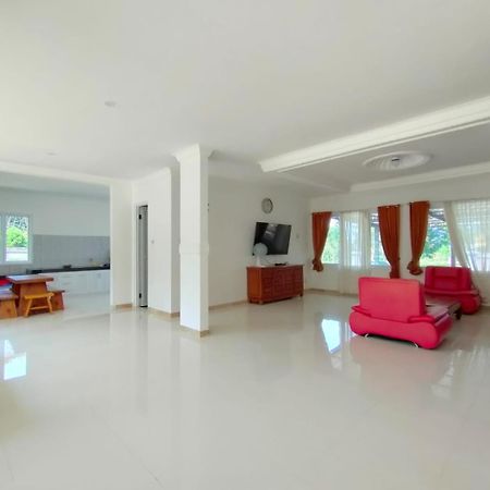 Villa Puncak Resort Gunung Agung Cikundul Buitenkant foto