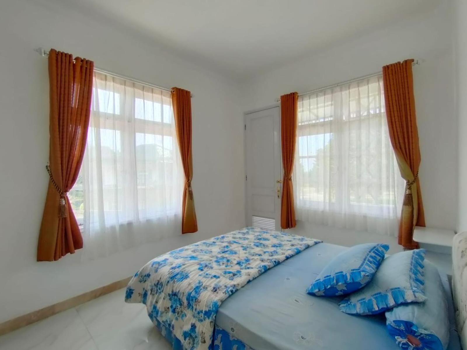 Villa Puncak Resort Gunung Agung Cikundul Buitenkant foto